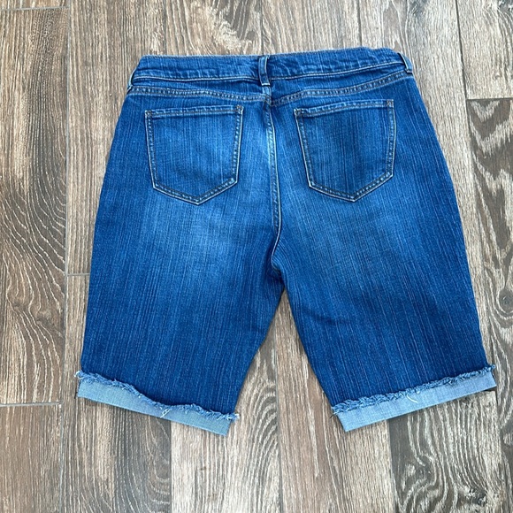 Old Navy Sweetheart Denim Bermuda Shorts Size 10 - Picture 2 of 3